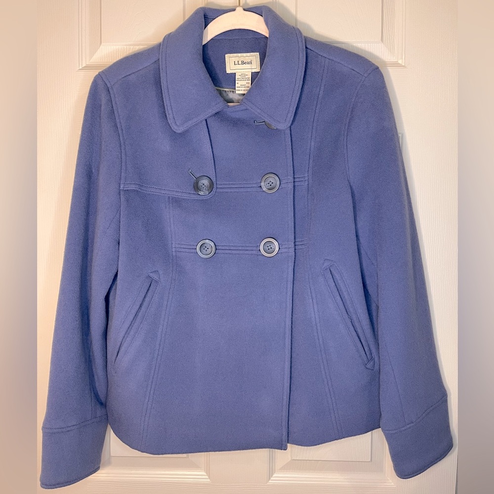 L.L. Bean ~ Woman’s Classic 100% Wool Peacoat ~ Airforce Blue ~ Size M